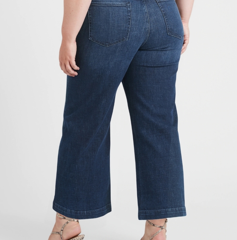 Banana Republic - Picture 2 of 2